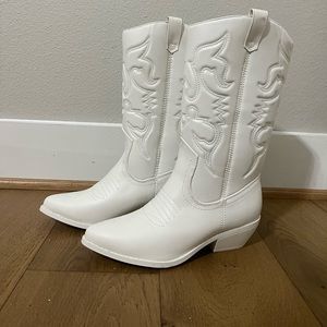 White cowgirl boots